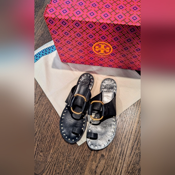 Tory Burch Brannan Studded Sandals Black Leather Women's 6.5 $248 - Picture 11 of 16
